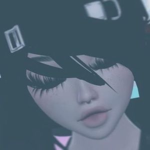 Meet your Posher, Alicia